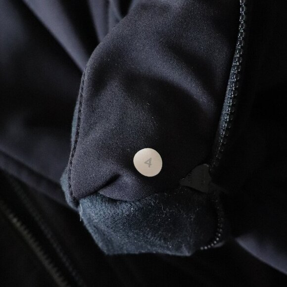 Lululemon Women's Sz 4 Black Audrey Full Zip Fitted Fleece High Neck Jacket - Picture 16 of 16